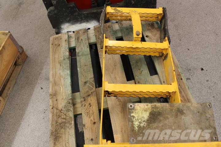 Volvo L180E Trappa Alusta ja jousitus