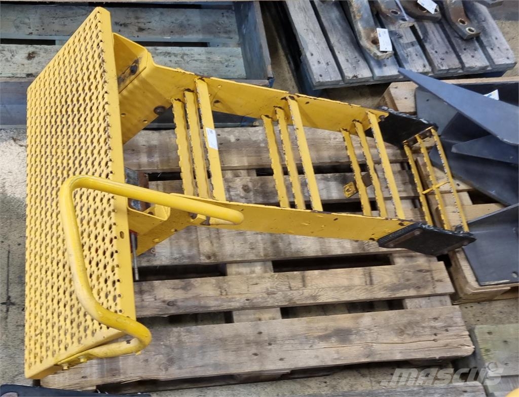Volvo L180E TRAPPA MED PLATFORM Alusta ja jousitus