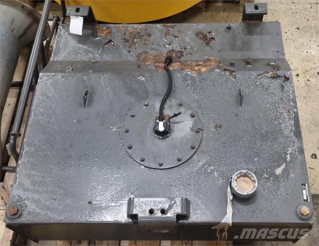 Volvo L180EHL BRÄNSLETANK Andre komponenter
