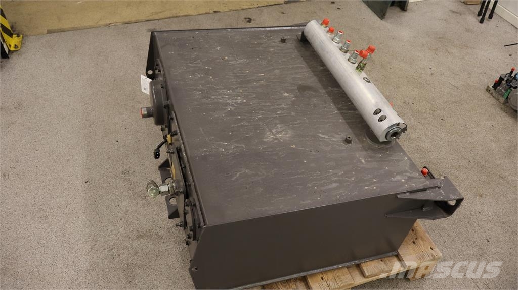 Volvo L180EHL HYDRAULOLJETANK Hidráulicos