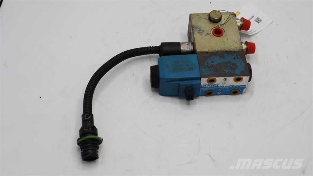 Volvo L180EHL MAGNETVENTIL 電子設備