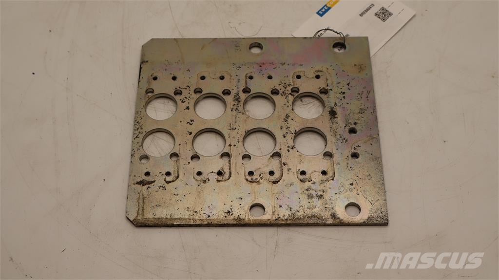 Volvo L180F FÄSTPLATTA هيدروليات