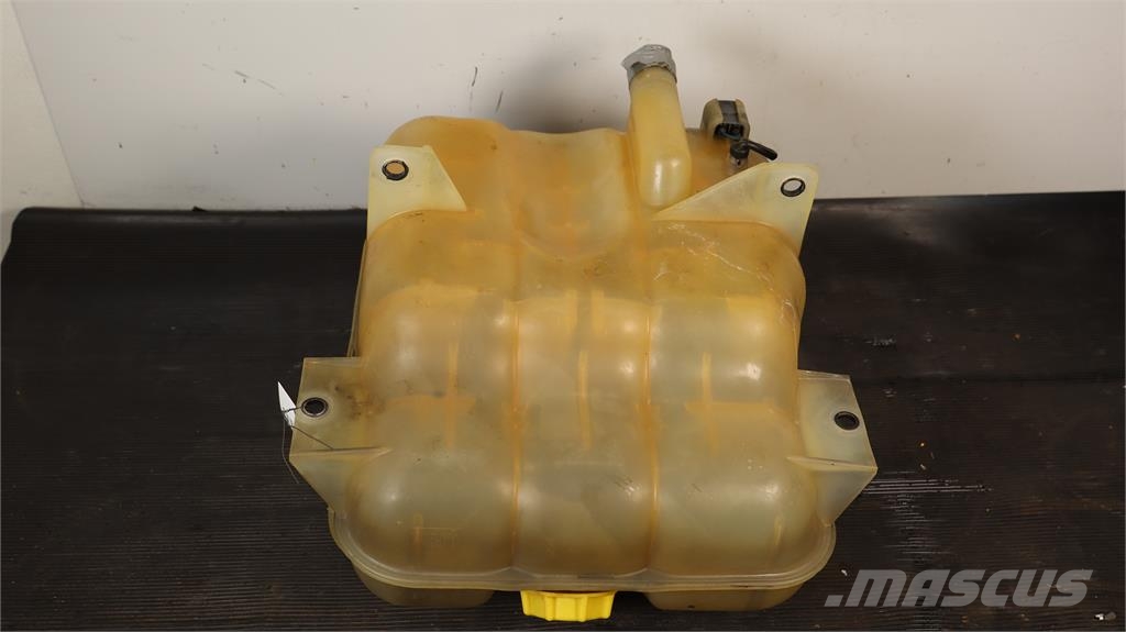 Volvo L180FHL EXPANSIONSTANK مشعات