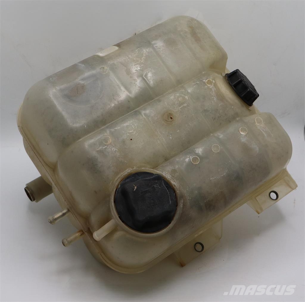 Volvo L180H EXPANSIONSTANK مشعات