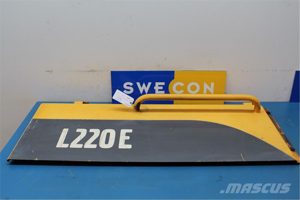 Volvo L220E SIDOPANEL Chassis and suspension