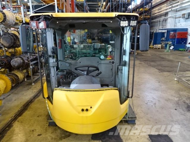 Volvo L220F Hytt (ej komplett) Chassi e suspensão