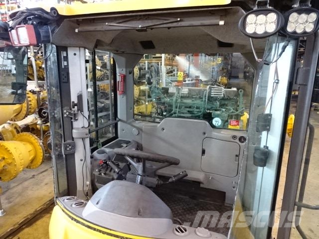 Volvo L220F Hytt (ej komplett) Chassi e suspensão