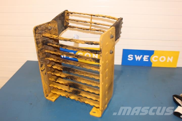 Volvo L220G Fotsteg Chassis