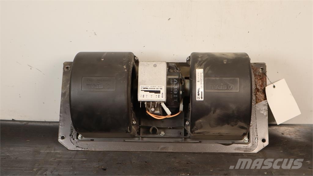 Volvo L25F KUPÉFLÄKTMOTOR Radiatorer