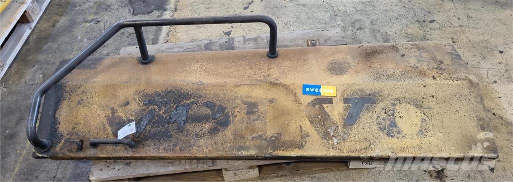 Volvo L350F SIDOPANEL シャーシ及びサスペンション