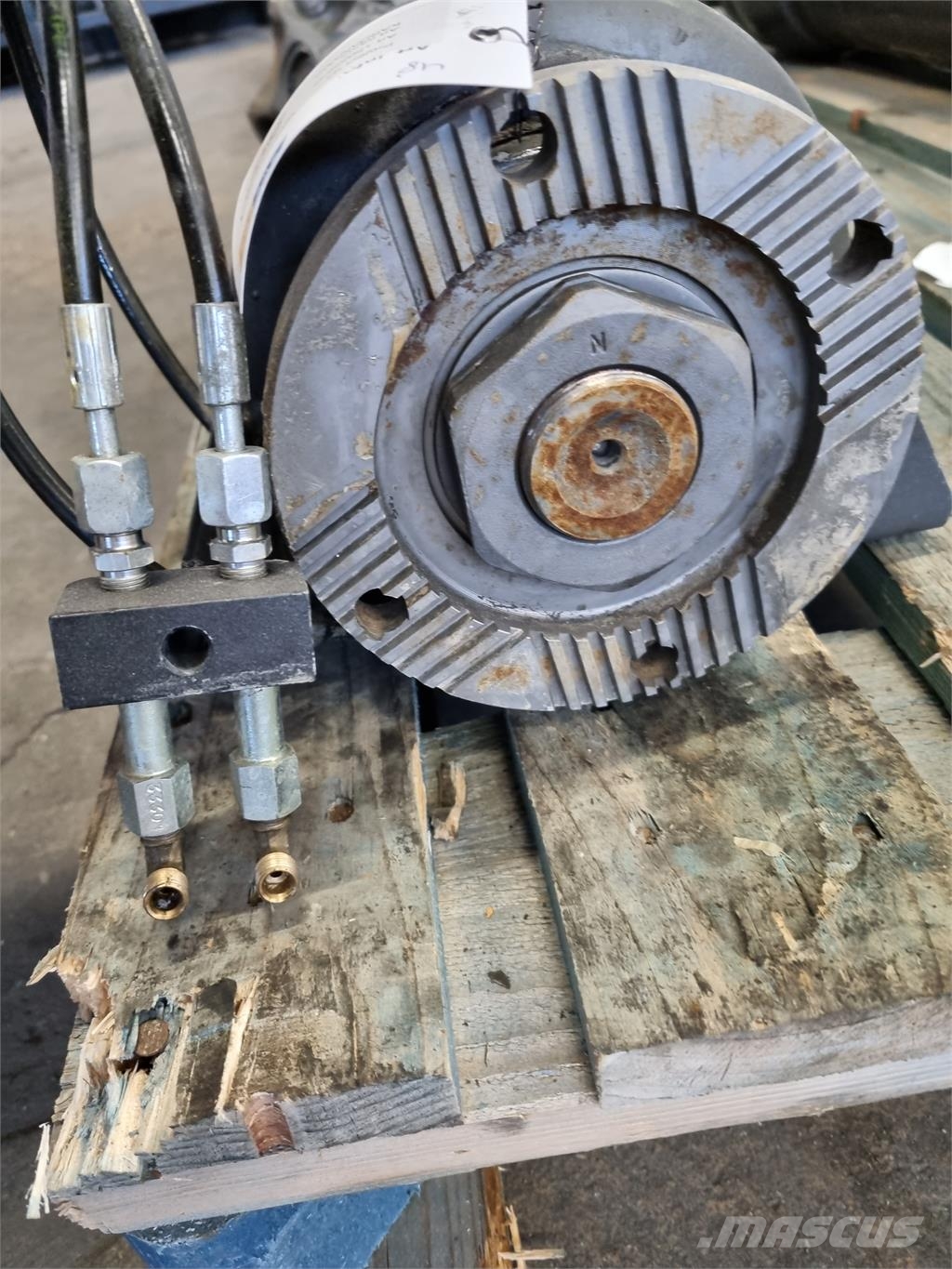 Volvo L60F KARDANAXEL محور العجلة