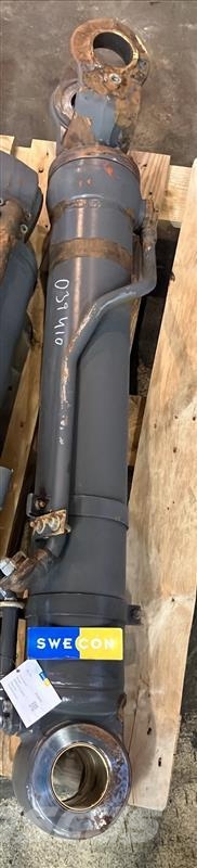Volvo L90C HYDRAULIC CYLINDER Muud osad