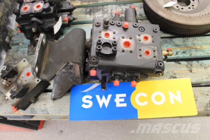 Volvo L90E Hydraul Manöverventil Hydraulik