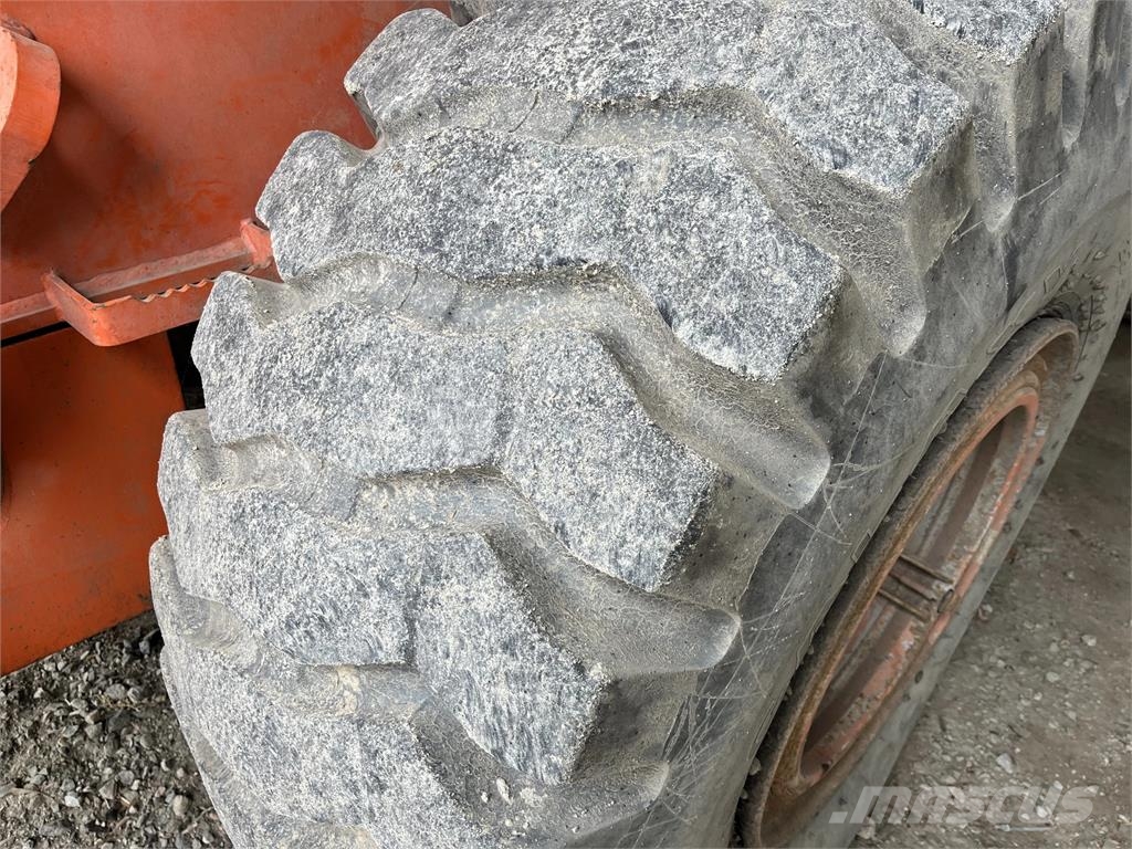 Daewoo MG 300-M Cargadoras sobre ruedas