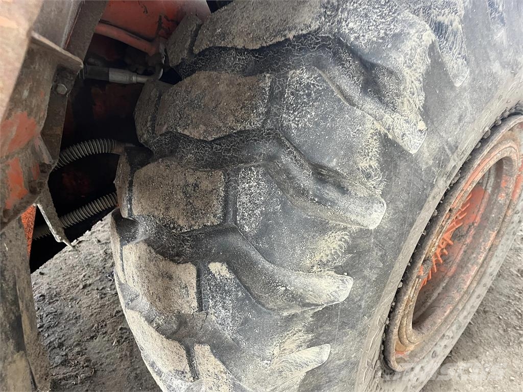 Daewoo MG 300-M Cargadoras sobre ruedas
