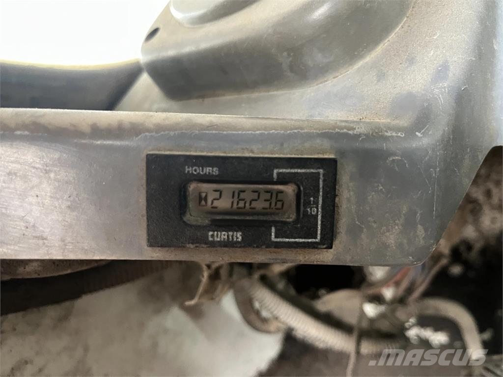 Daewoo MG 300-M Cargadoras sobre ruedas
