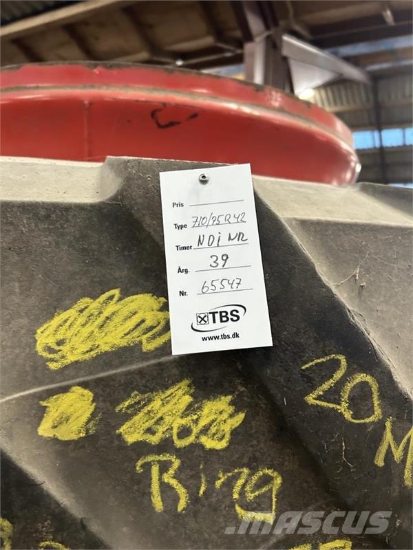  - - - 710/75 R42 600/70 R Hjul, Dæk og Fælge