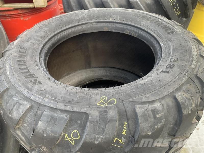 Alliance 620/40R22.5 Tyres, wheels and rims