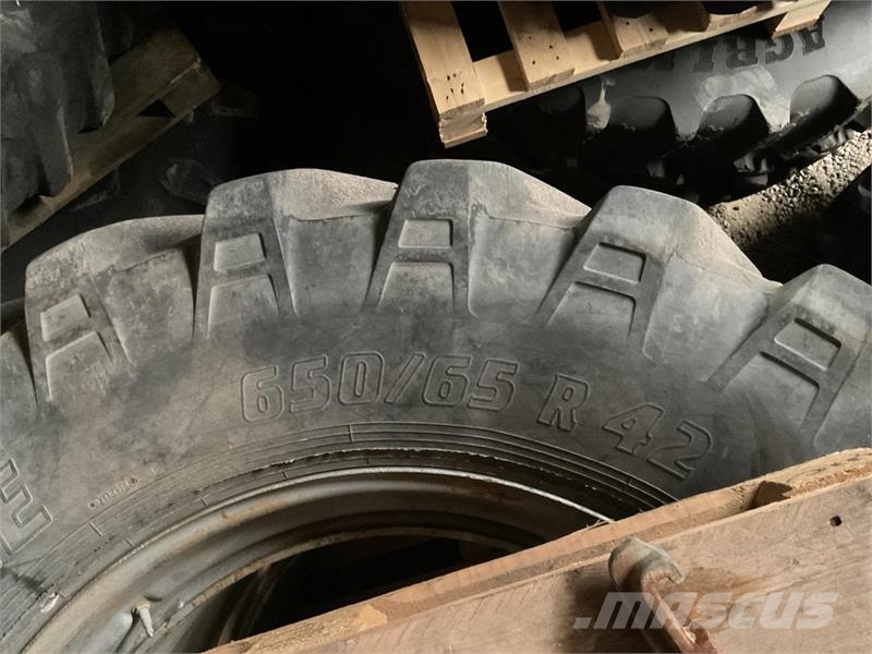 AP 650/65R42 Opony, koła i felgi