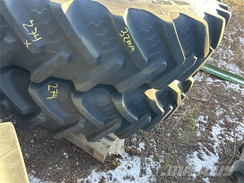 BKT 380/90R46 Tyres, wheels and rims