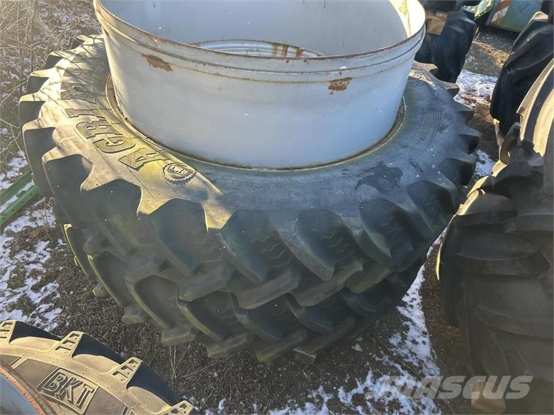 BKT 380/90R46 Tyres, wheels and rims