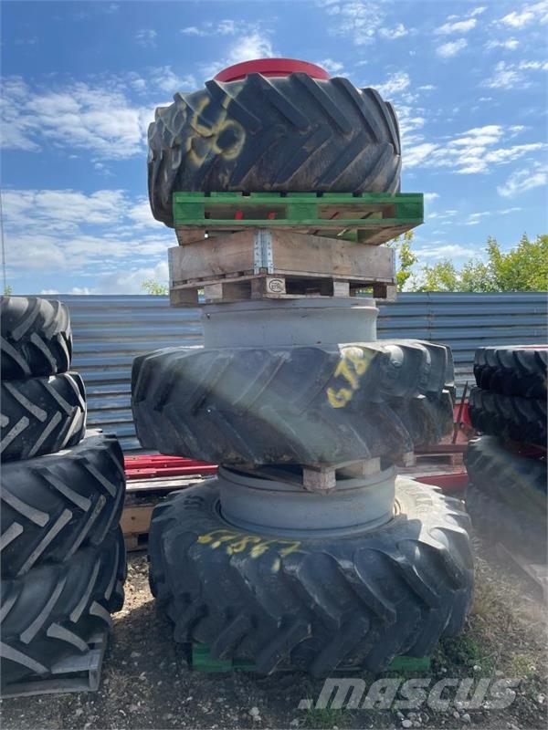 BKT 520/85R42 الإطارات والعجلات والحافات