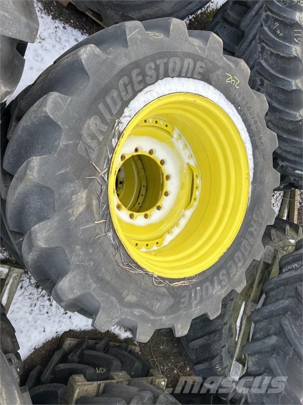- - - BRI.STONE VF650/65R3 Gume, točkovi i felne