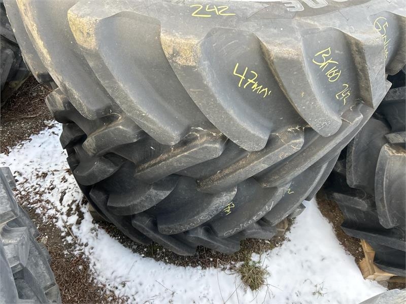 - - - BRI.STONE VF650/65R3 Gume, točkovi i felne
