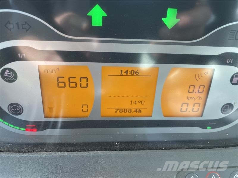 Fendt 1042 VARIO S4 拖拉机/农用车