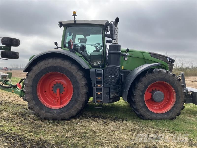 Fendt 1042 VARIO S4 Traktorji
