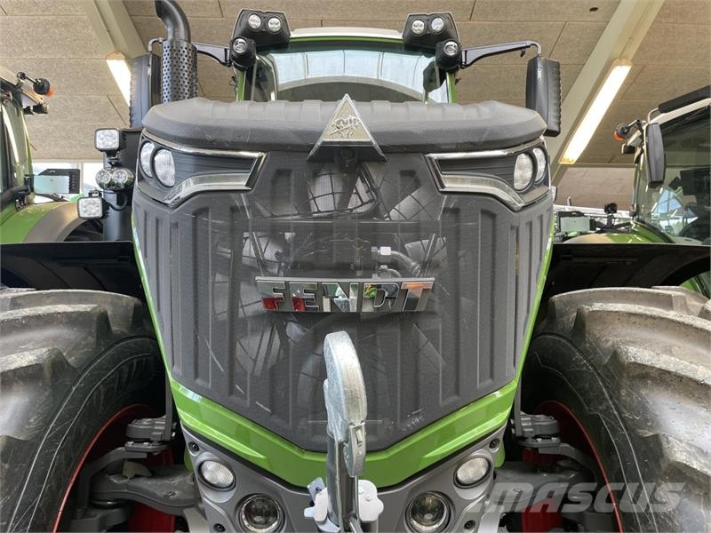Fendt 1050 VARIO GEN3 Трактори