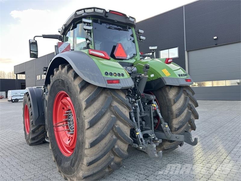 Fendt 1052 VARIO GEN4 Traktoren