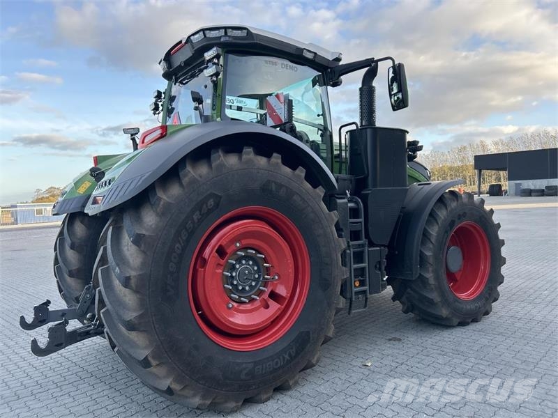 Fendt 1052 VARIO GEN4 Traktoren