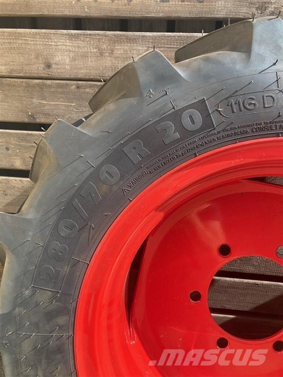 Fendt 200 VFPS Vario Nye komplette forhjul Reifen