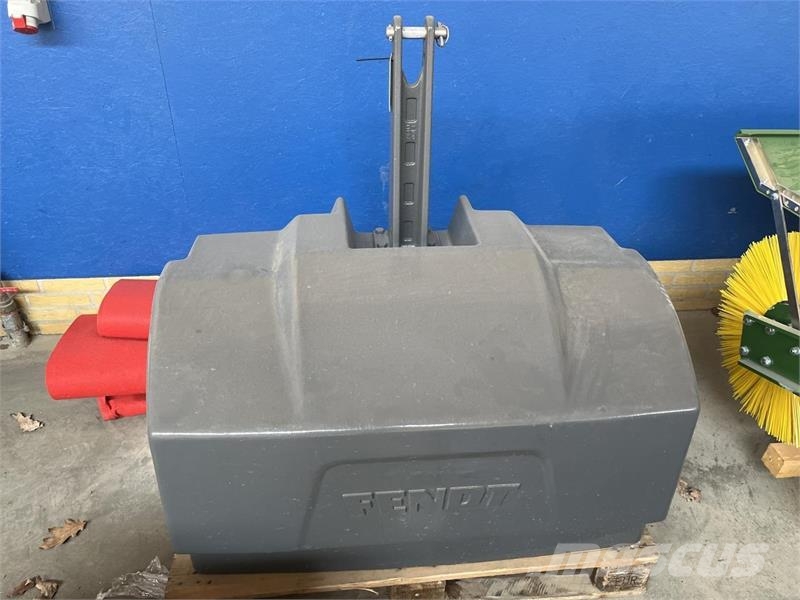 Fendt 3300 KG Prednji tegovi
