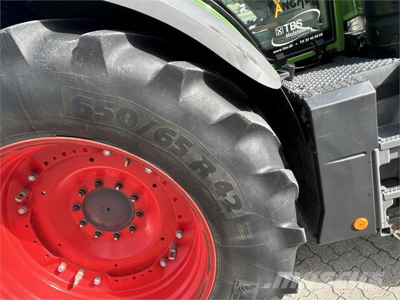 Fendt 724 VARIO GEN6 Trattori