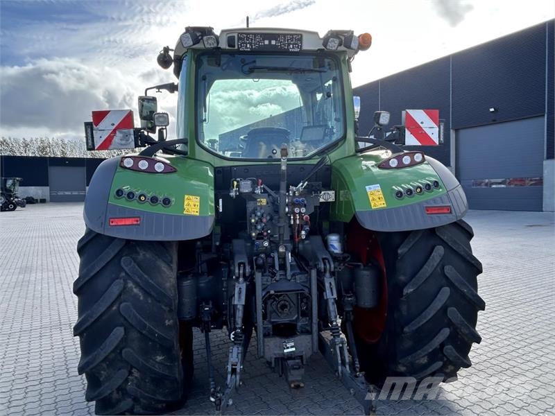 Fendt 724 VARIO GEN6 Trattori