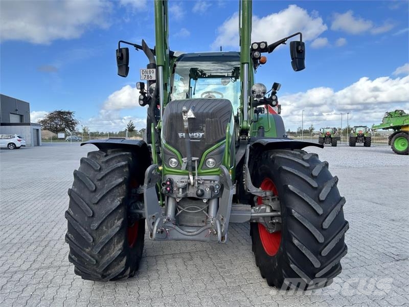 Fendt 724 VARIO GEN6 Trattori