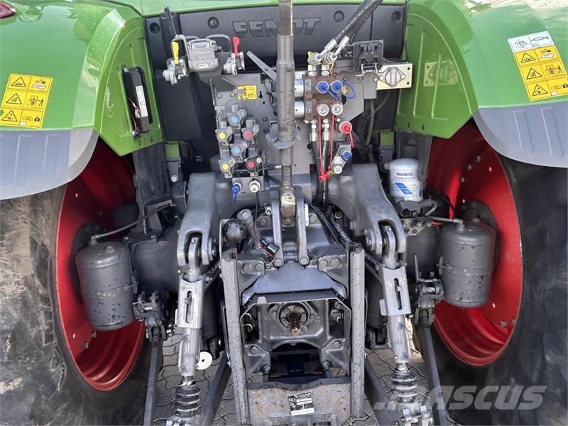 Fendt 724 VARIO GEN6 Trattori