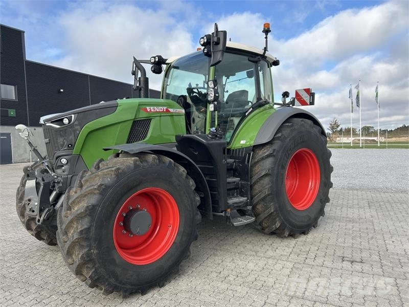Fendt 724 VARIO GEN7 Tractoren