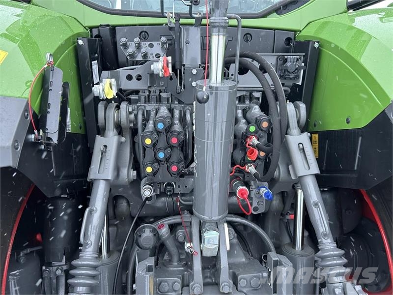 Fendt 724 VARIO GEN7 Tractoren