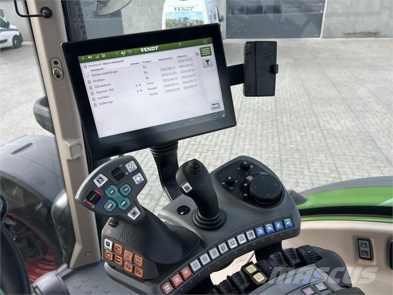 Fendt 724 VARIO GEN7 Tractoren