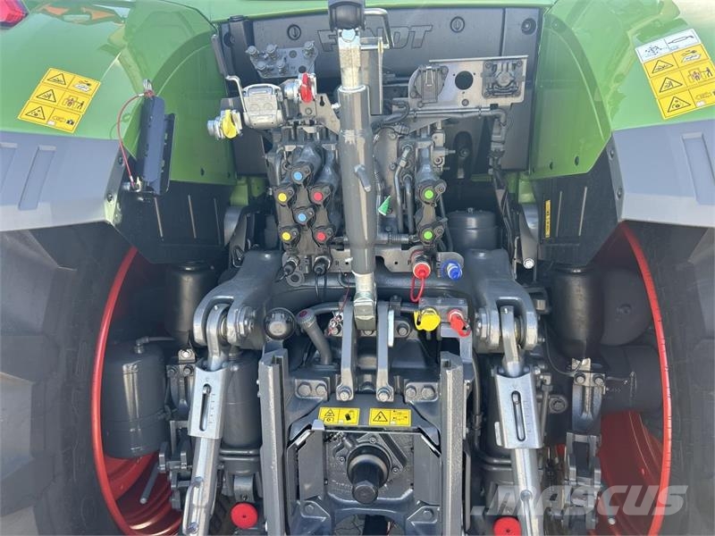Fendt 724 VARIO GEN7.1 Traktoren