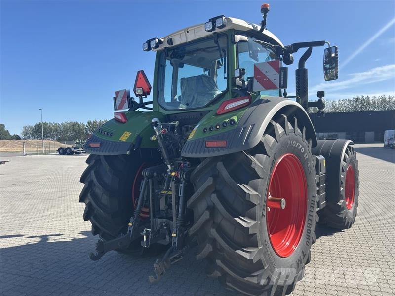 Fendt 724 VARIO GEN7.1 Tractoren