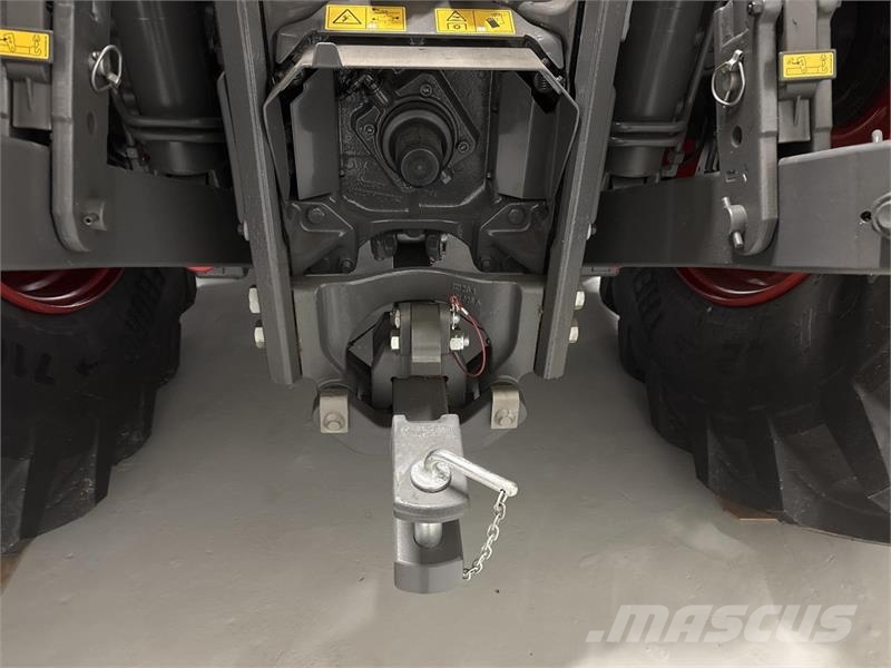 Fendt 724 VARIO GEN7.1 Traktorok