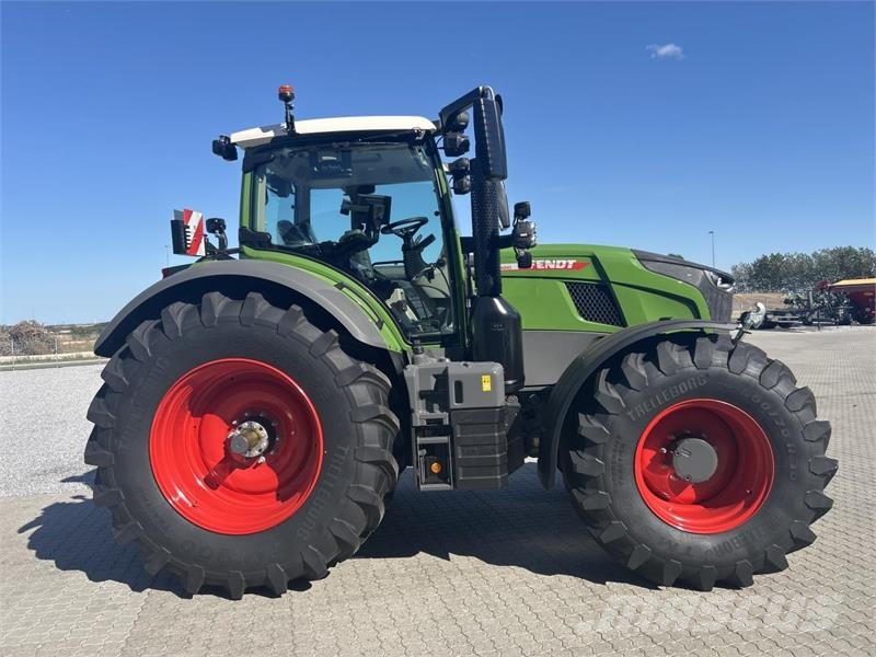 Fendt 724 VARIO GEN7.1 Traktoren