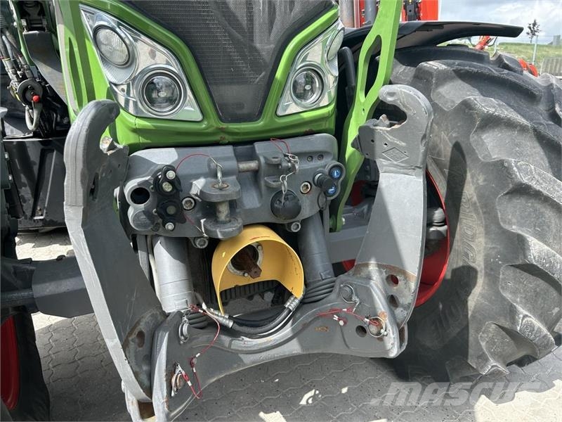 Fendt 724 VARIO S4 Traktorji
