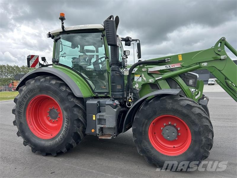 Fendt 724 VARIO S4 Traktorji