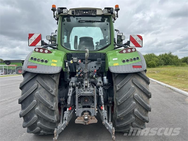 Fendt 724 VARIO S4 Traktorji