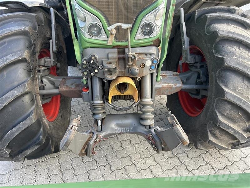 Fendt 724 VARIO SCR Tratores Agrícolas usados